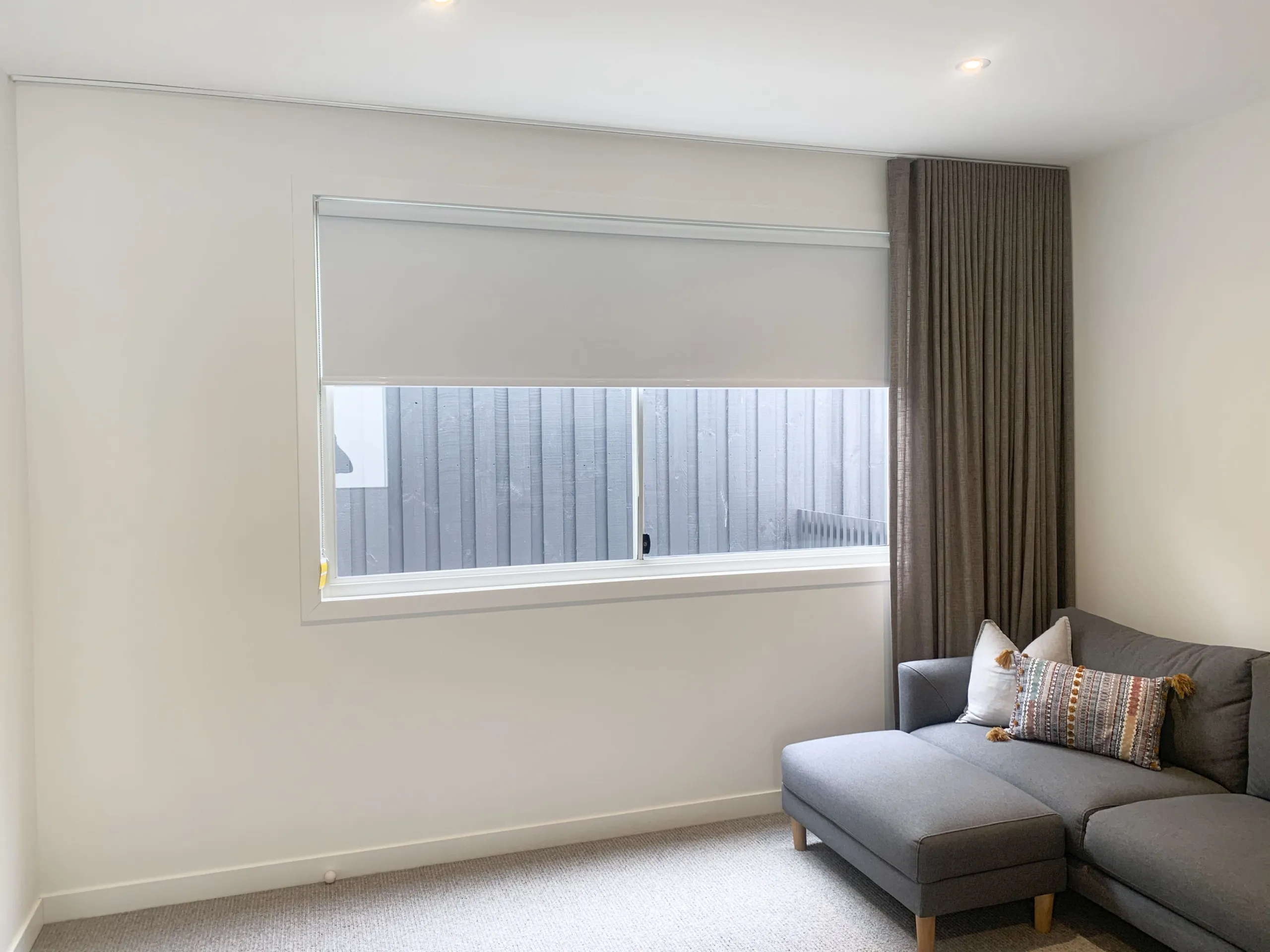 blinds and curtains